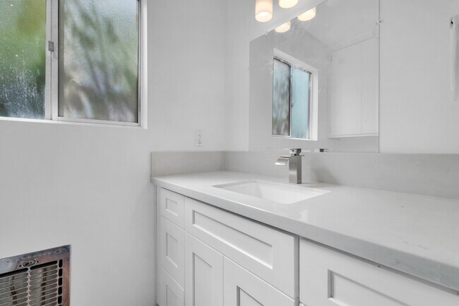 Building Photo - 4745 Choctaw Dr