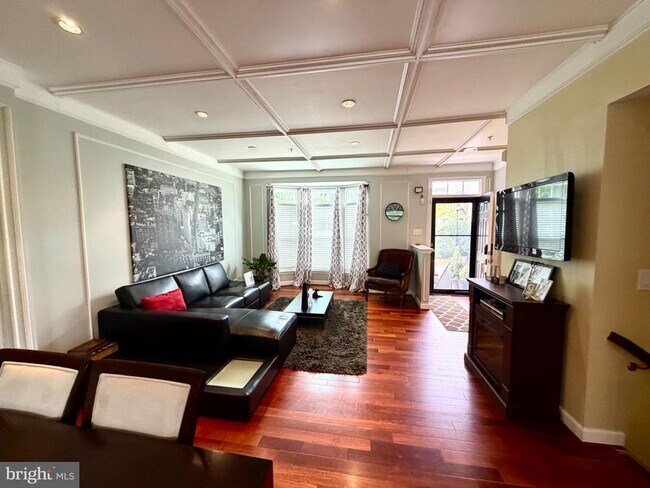 Building Photo - 2502 Short Putt Ct