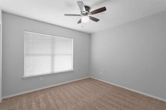 Building Photo - 3508 Sandy Brook Dr