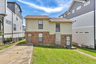 Building Photo - 3319A Felicia St