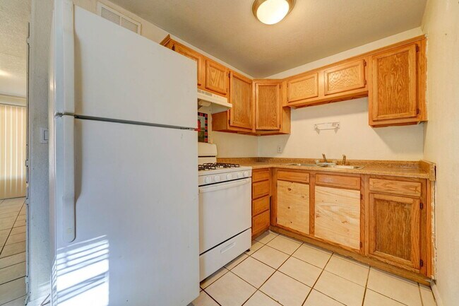 Building Photo - 251 W Northern Ave