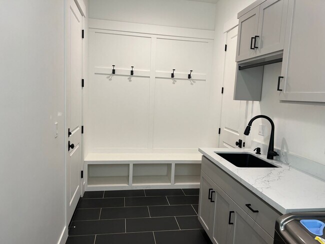 Building Photo - Custom 4 Bedroom + Office - Clover Creek Preserve