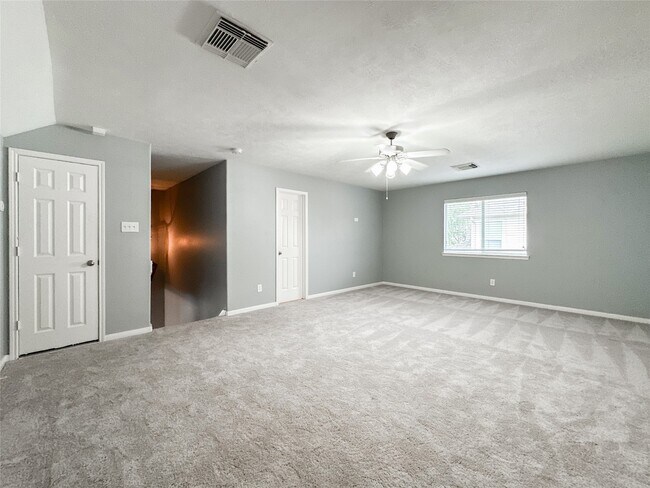 Building Photo - 6810 Summer Bridge Ln
