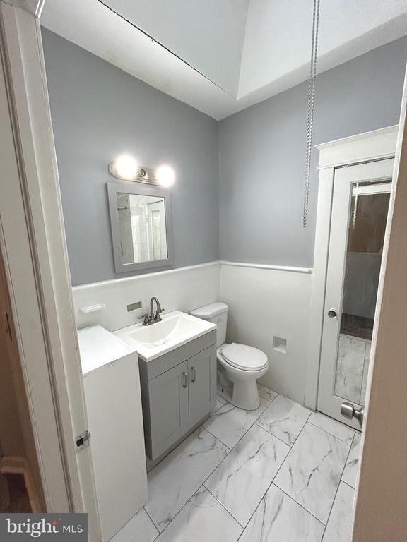 Building Photo - 5226 W Berks St