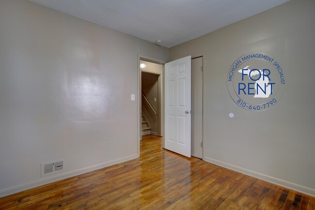 Building Photo - 2857 Stevenson St