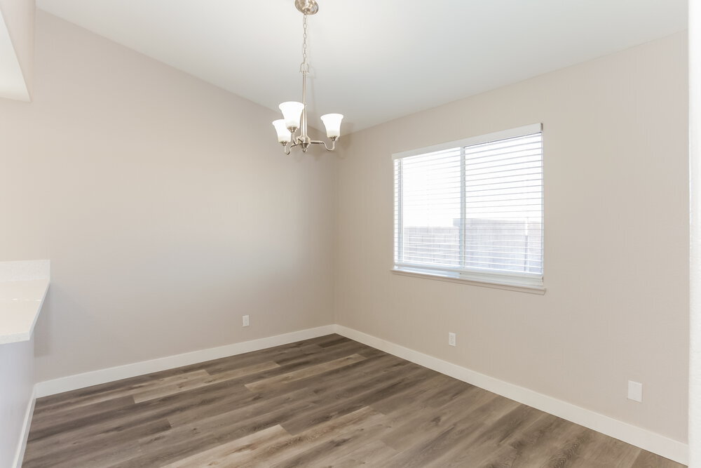 Building Photo - 3924 Madrone Dr