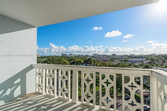 Building Photo - 13155 Ixora Ct