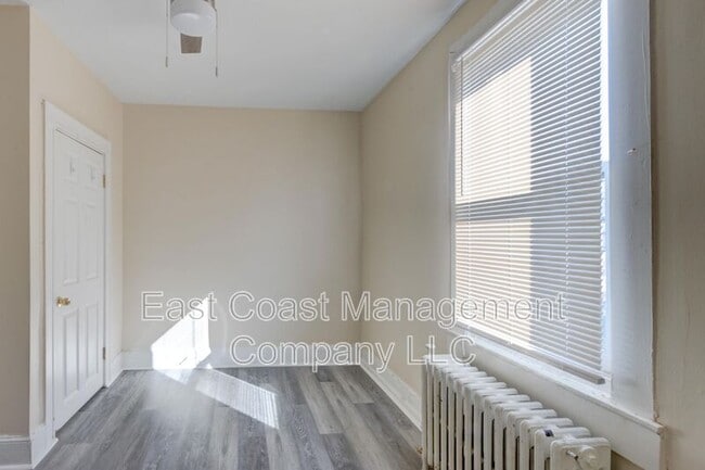 Building Photo - 837 Belgian Ave