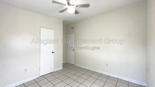 Building Photo - 4110 Alverado St