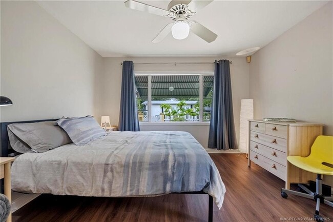 Building Photo - 120 SW 5th St