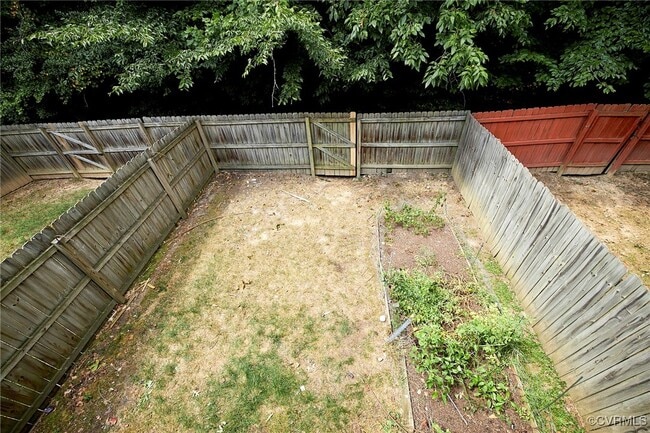 Building Photo - 444 Kingscote Ln