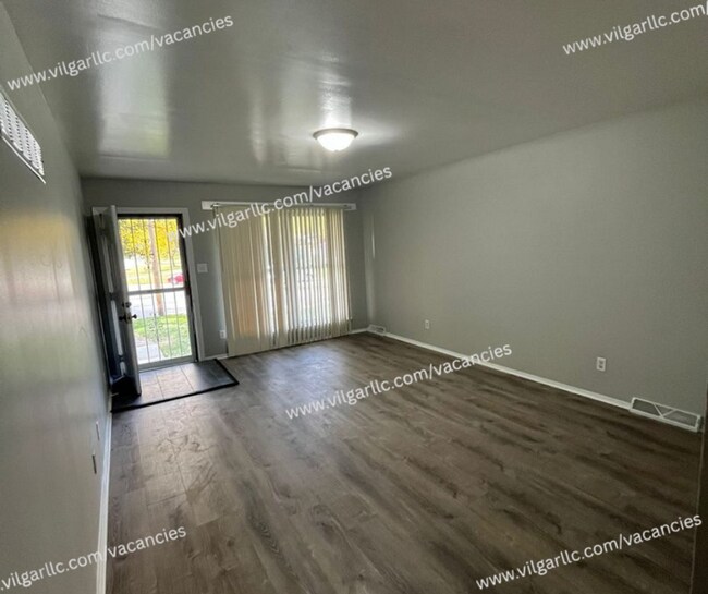 Building Photo - 5109-5111 W 78th Ln