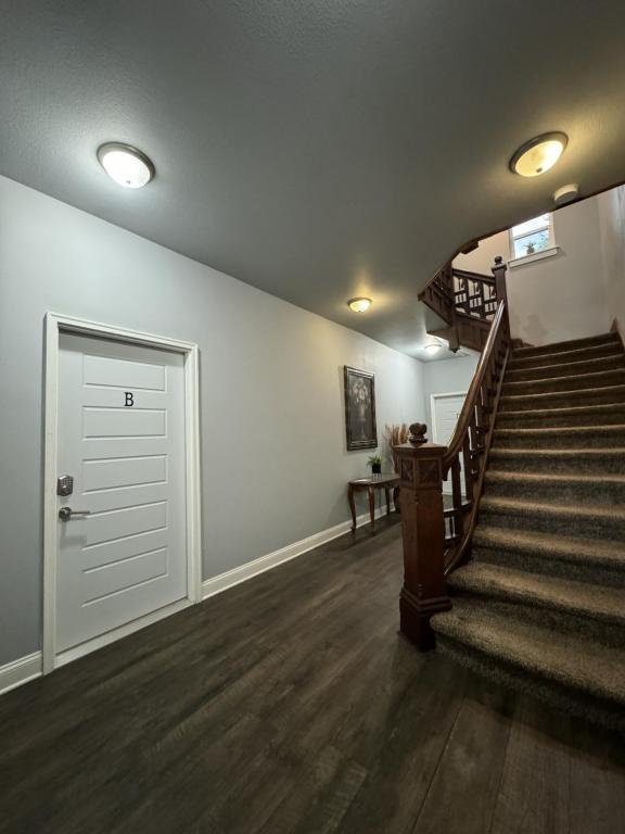 Building Photo - 1623 N Jefferson Ave