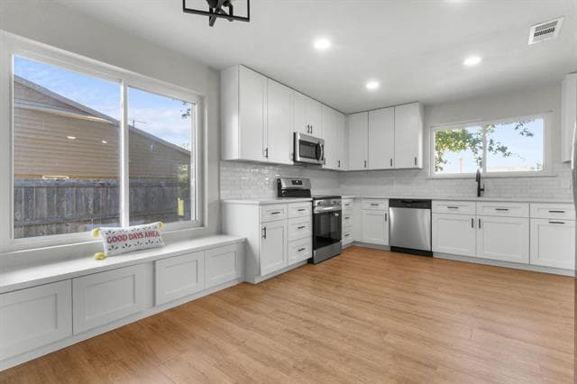 Building Photo - 414 Hallmark Dr