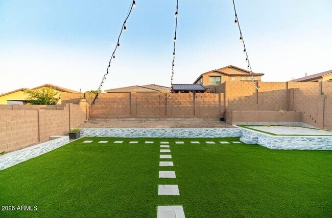 Building Photo - 13231 W Red Range Wy