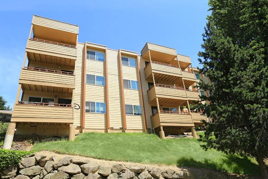 Building Photo - North Hill