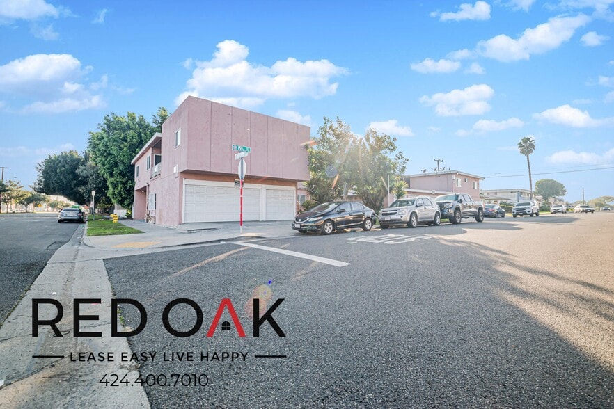 Building Photo - 15901 S Vermont Ave