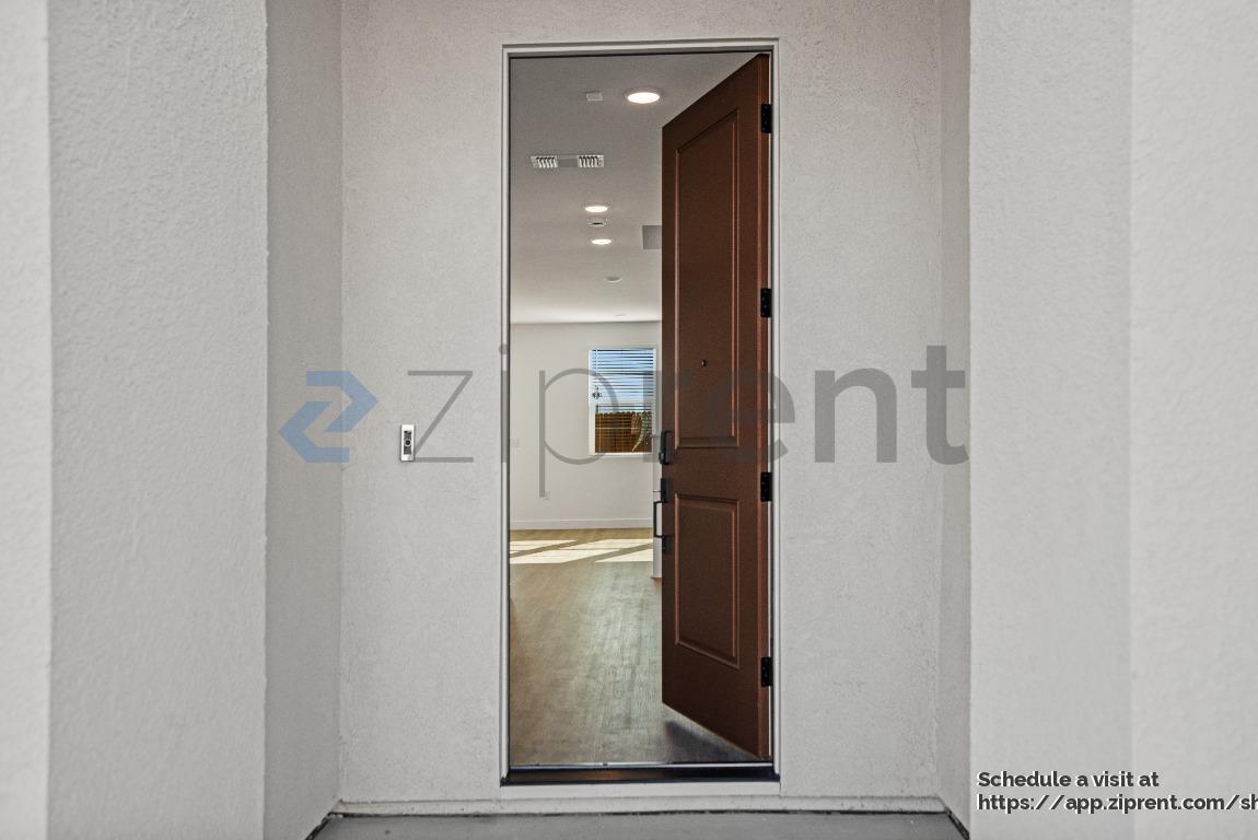 Building Photo - 412 Gold Coast Rd