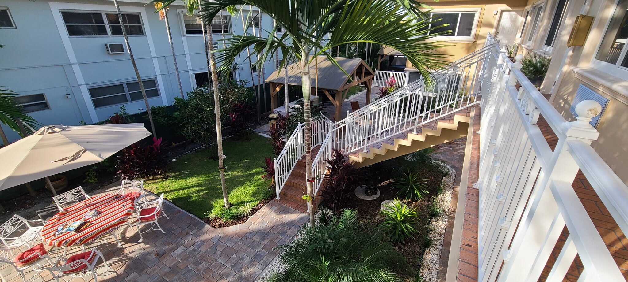 Building Photo - 925 Intracoastal Dr