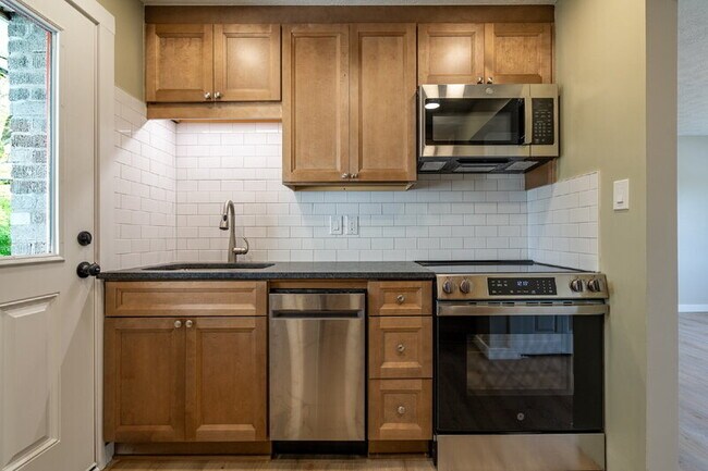 Building Photo - 60 W Main St