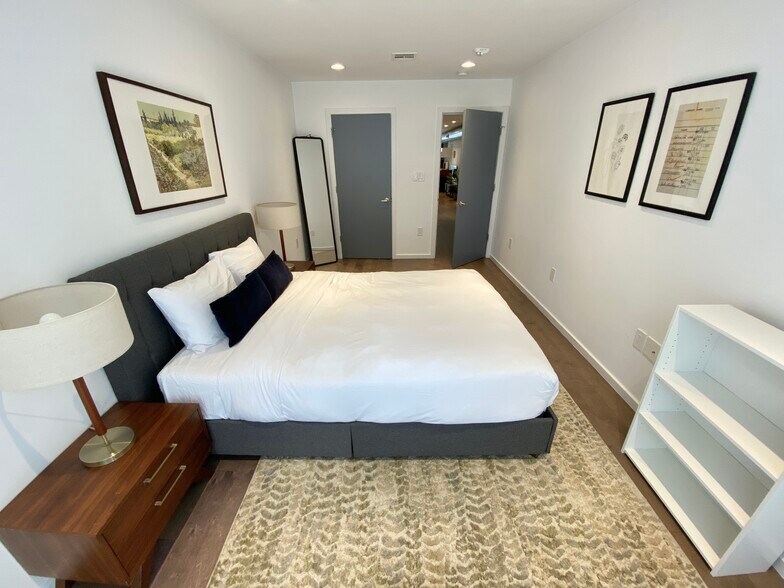 Building Photo - 1436 N 7th St