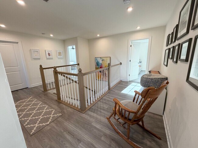 Building Photo - 1078 Delphi Ln