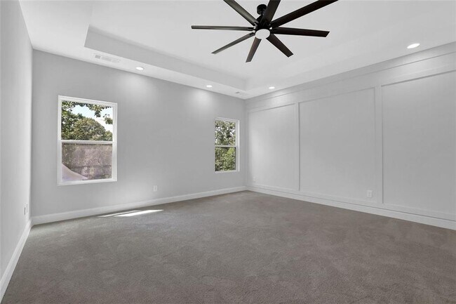 Building Photo - 5719 Calm Valley Point