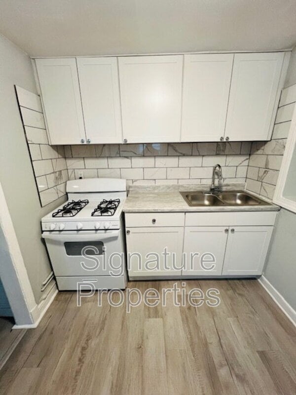 Building Photo - 1108 Sumpter St