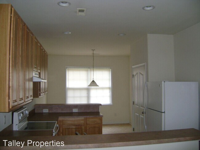 Building Photo - 4 br, 2.5 bath House - 1415 Henry Smith Road