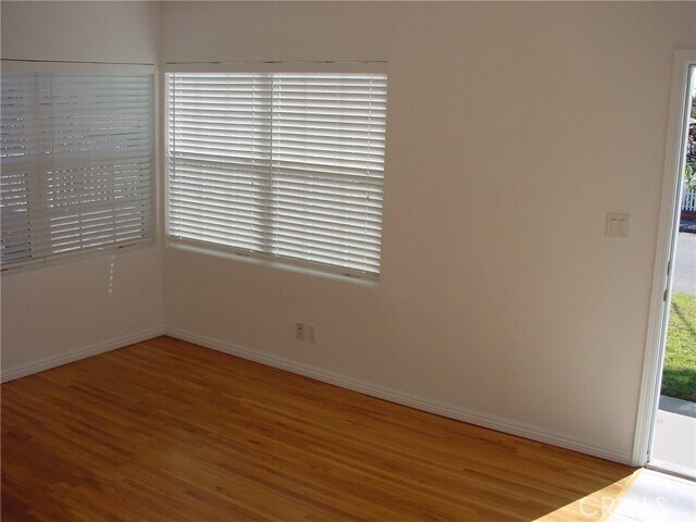 Building Photo - 1547 Del Amo Blvd