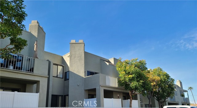 Building Photo - 17661 Sergio Cir