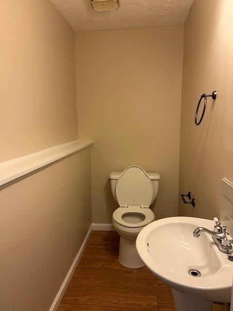 Building Photo - 10545 Willow View Cir