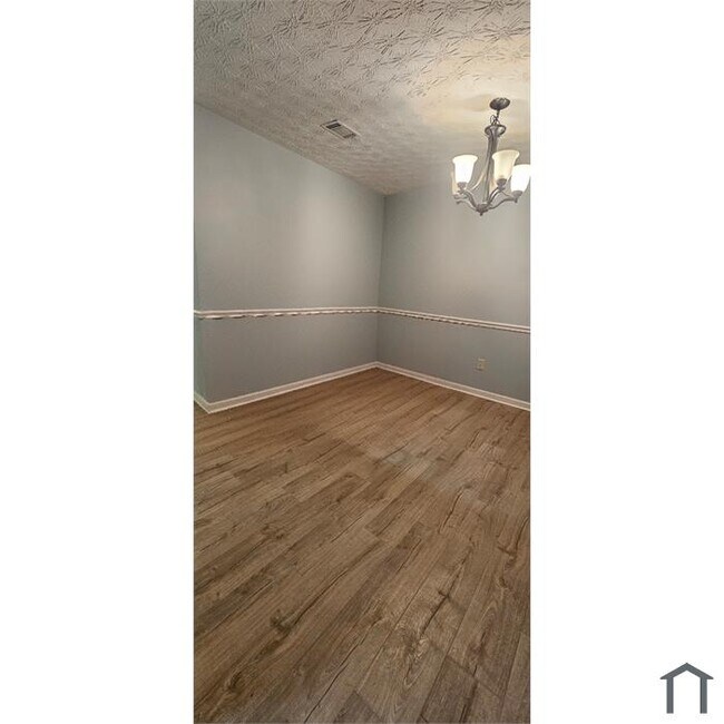 Building Photo - 4513 Golf Vista Cir