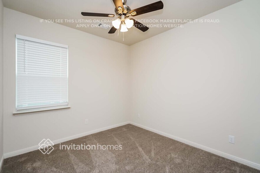 Building Photo - 10033 Pilot Pl