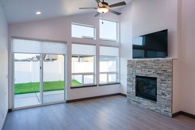 Building Photo - Brand New 2 Bedroom 2 Bath in Coeur d'Alene