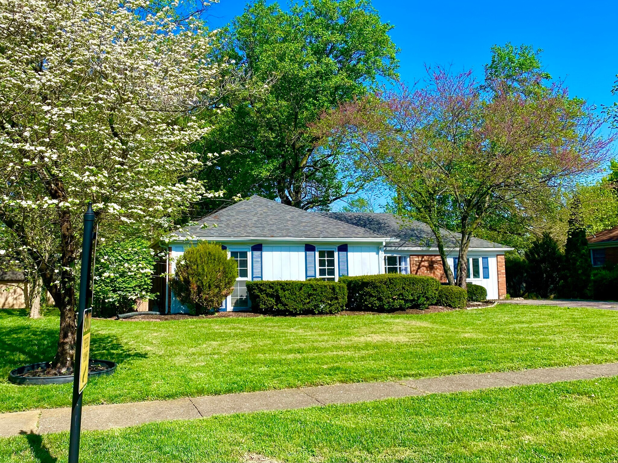Building Photo - 9505 Tiverton Way