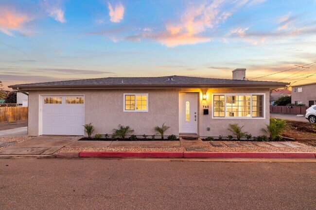 Building Photo - 765 Elkwood Ave