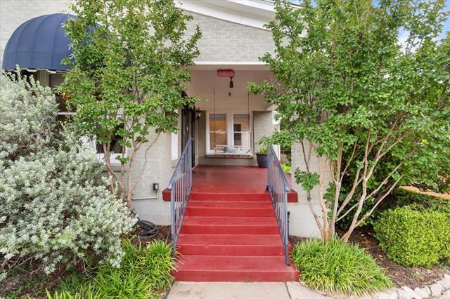 Building Photo - 4016 Pershing Ave