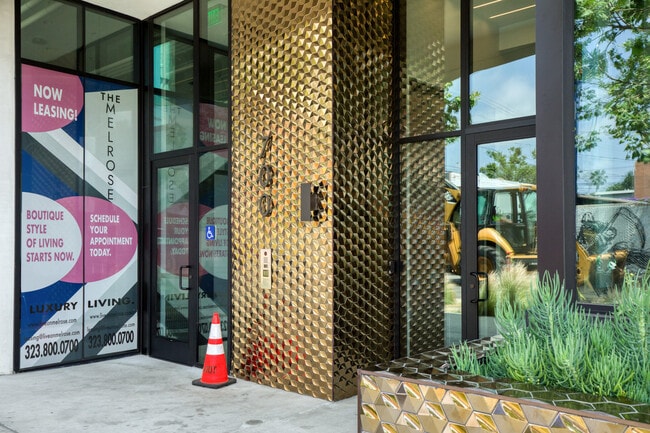 Building Photo - 700 N Spaulding Ave