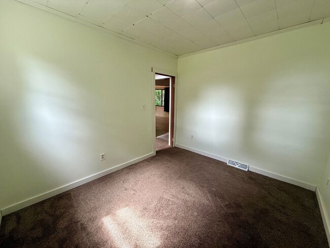 Building Photo - 4 Bed 2 Bath Single Family Home in Wausau