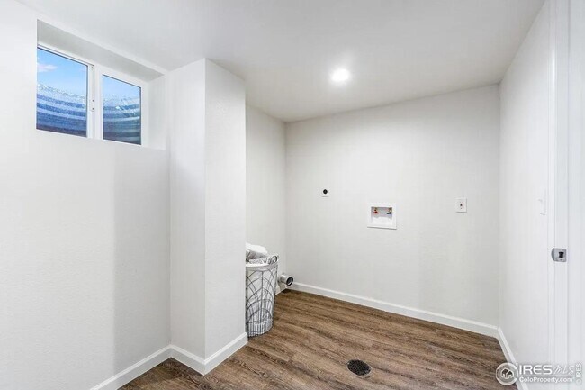 Building Photo - 2025 Orchard Pl
