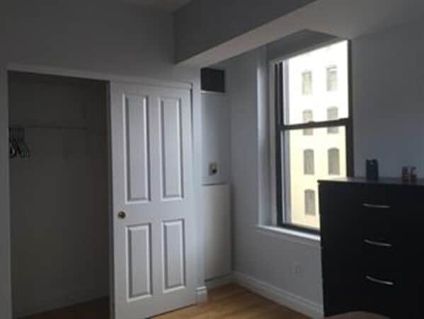 Building Photo - 10 Charlesgate E