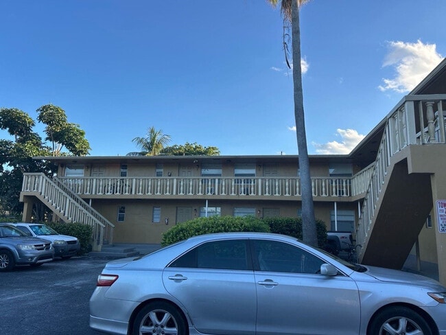 Building Photo - 1001 S M St