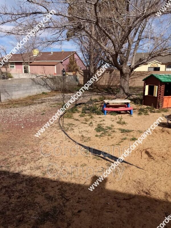 Building Photo - 4915 El Granado Ct SE