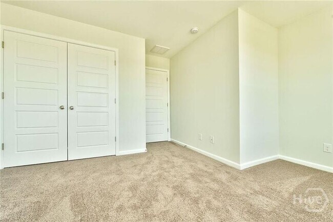 Building Photo - 293 McCrady Dr