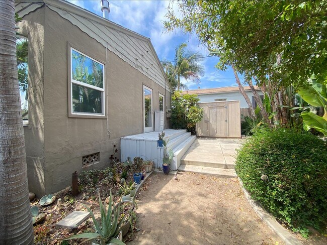 Building Photo - A North Park Gem! Remodeled! One of a kind...