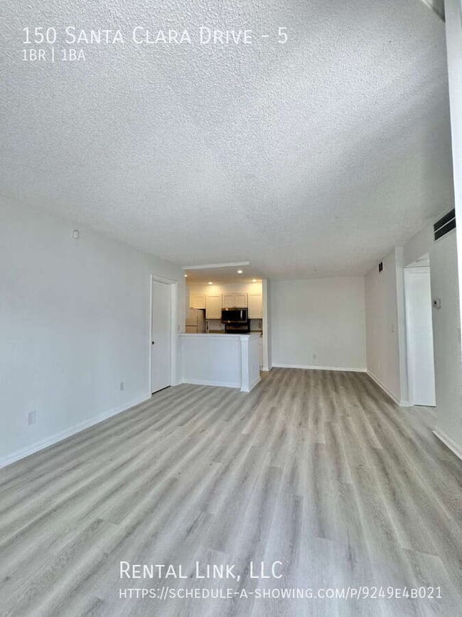 Building Photo - 150 Santa Clara Dr