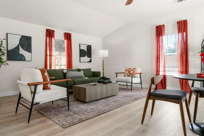 Building Photo - 5313 Wellington Dr