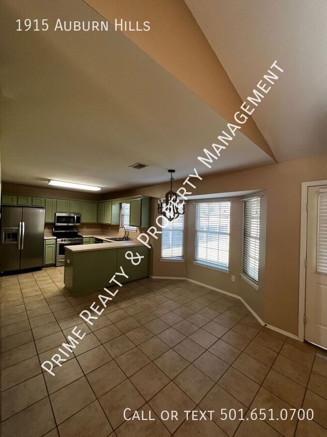 Building Photo - 1915 Auburn Hills Dr