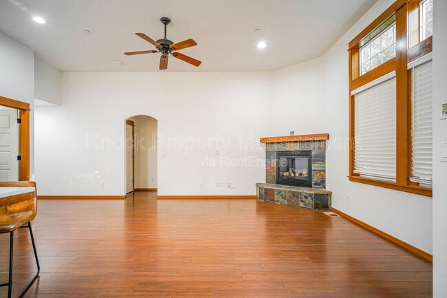 Building Photo - 17603 SW Cody Ln